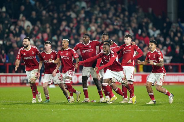 Taça de Inglaterra: NES elimina Bristol City nos penáltis