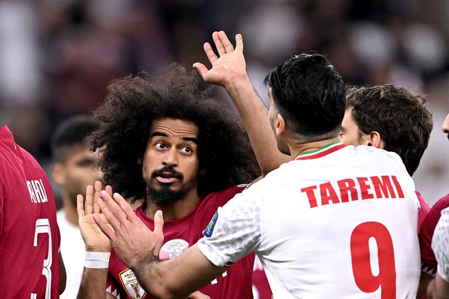 Taça Asiática: Taremi de cabeça perdida após da eliminação do Irão