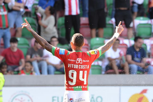 Mercado (oficial): Vítor Costa troca Marítimo pelo San Jose Earthquakes