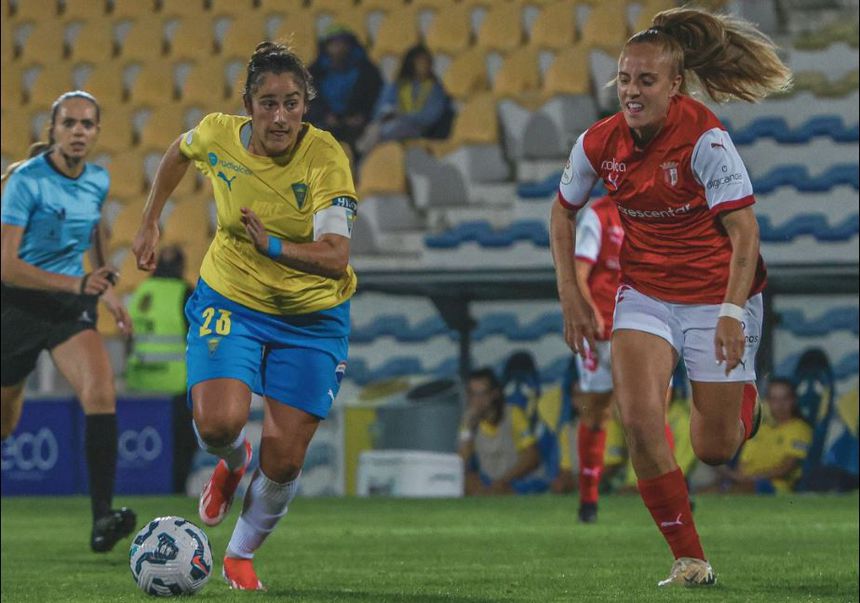 O Estoril venceu no terreno do SC Braga por 2-1, no arranque da 19.ª jornada da Liga BPI