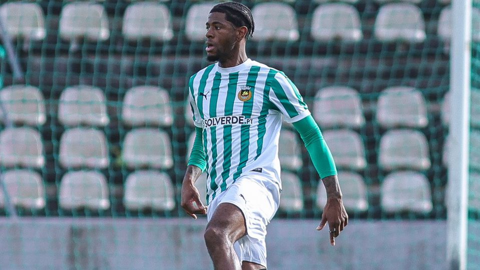Jonathan Panzo é opção para Petit utilizar frente ao Arouca