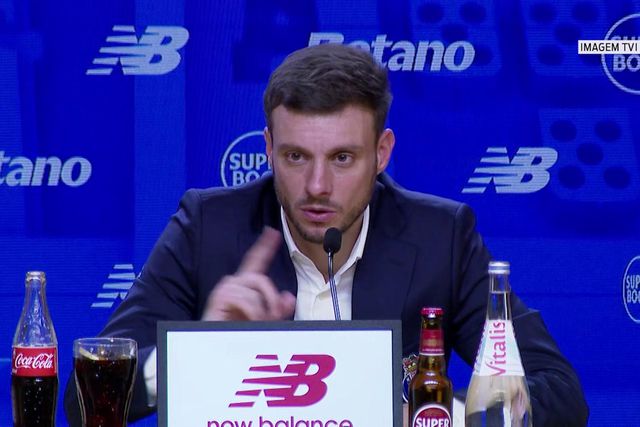 Perguntam a Anselmi por Nico e ele mostra-se rendido a... Mora