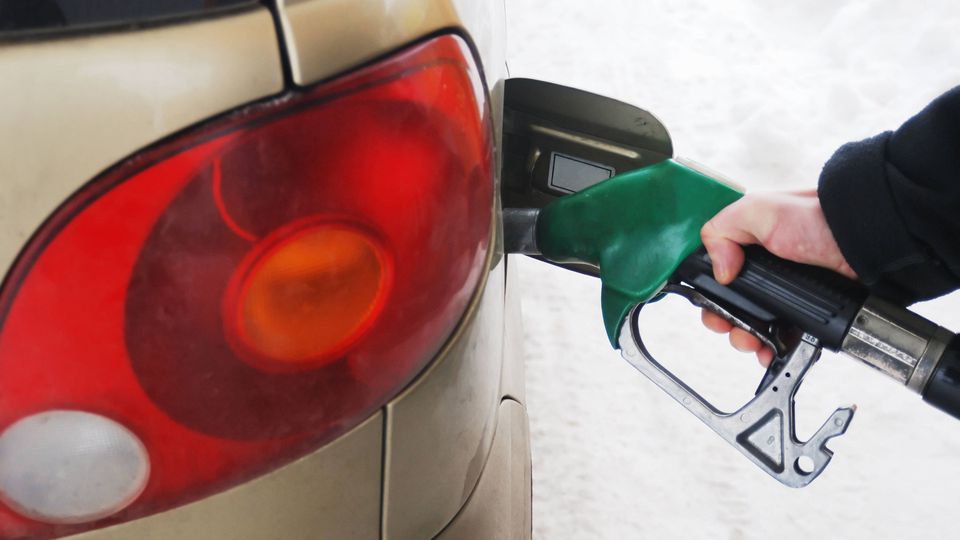 Os combustíveis descem de preço na próxima semana