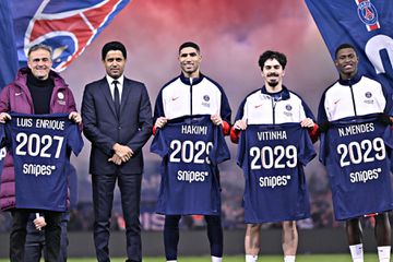 Mercado oficial: PSG renova com Vitinha, Nuno Mendes, Hakimi e Luis Enrique 