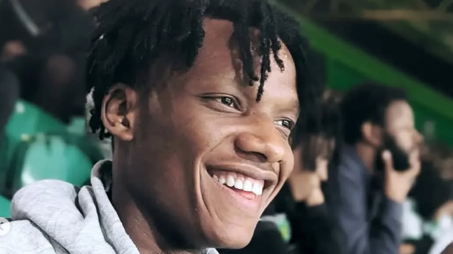 Yvan Sebai Senin, médio costa-marfinense, de 19 anos, vai reforçar as camadas jovens do Sporting