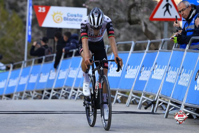 João Almeida é o novo camisola amarela da Volta à Comunidade Valenciana