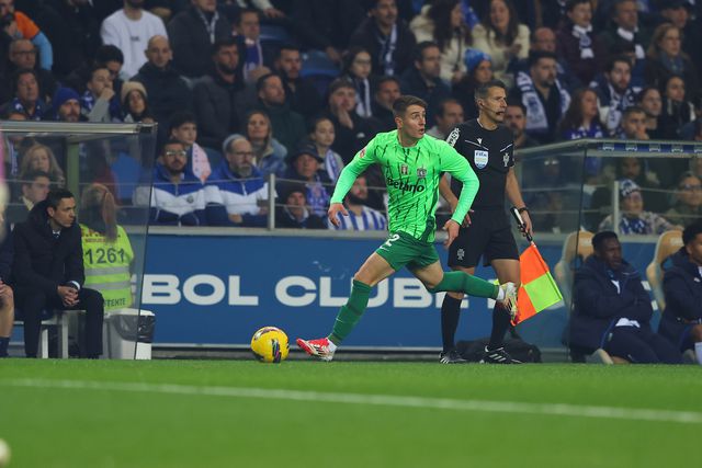 Fresneda, lateral espanhol, inaugurou o marcador no Dragão, aos 42 minutos