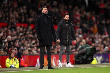 Nistelrooy: «Não fomos derrotados pelo Fergie Time, mas sim pelo offside time»