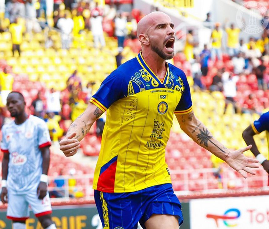 Reforço Pedro Pinto, central, marcou o golo do Petro.