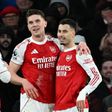 Gyokeres e Martinelli no último golo do Arsenal ao Sunderland