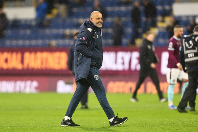 West Ham de NES sofre (e muito) mas avança na Taça