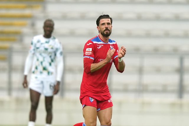 Reforço mantém o faro e entrou para o xeque-mate (crónica)