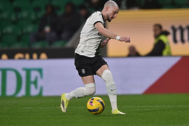 Nuno Santos jogou  43 minutos o regresso à competição pela equipa principal - Foto: Miguel Nunes