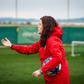 Mariana Cabral na função de treinadora-adjunta das Chicago Stars