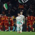 Roma goleia Brighton e está com um pé nos quartos de final da Liga Europa