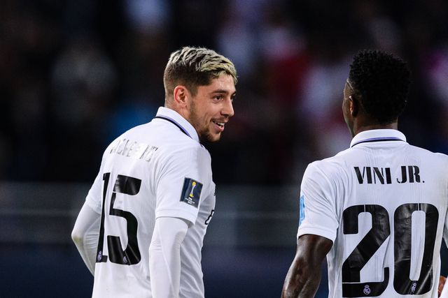 Valverde admite que o filho vai ao estádio para ver... Vinícius Jr.