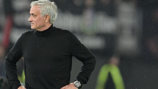 «Amo Mourinho. Um dia disse-me: 'Se puseres o Mahrez no bolso, compro-te um presunto'»