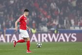 António Silva, defesa-central do Benfica, a dominar a bola