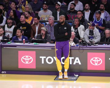LeBron confrontou comentador após o jogo e ambiente azedou (vídeo)