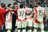 Emoção de Paulo Fonseca perante apoio dos jogadores do Lyon