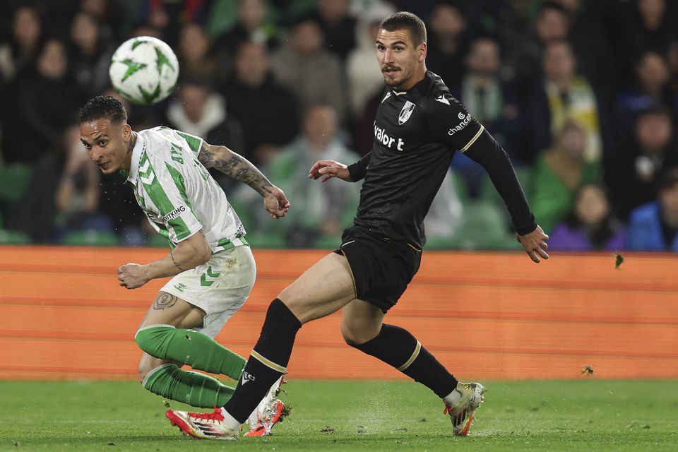 João Mendes com Antony no Betis-V. Guimarães