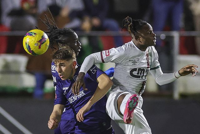 Galo canta no fim na estreia de César Peixoto (crónica)