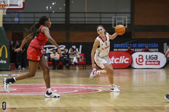 «Deviam usar roupas mais justas»: o que uma mulher ainda ouve em campo...