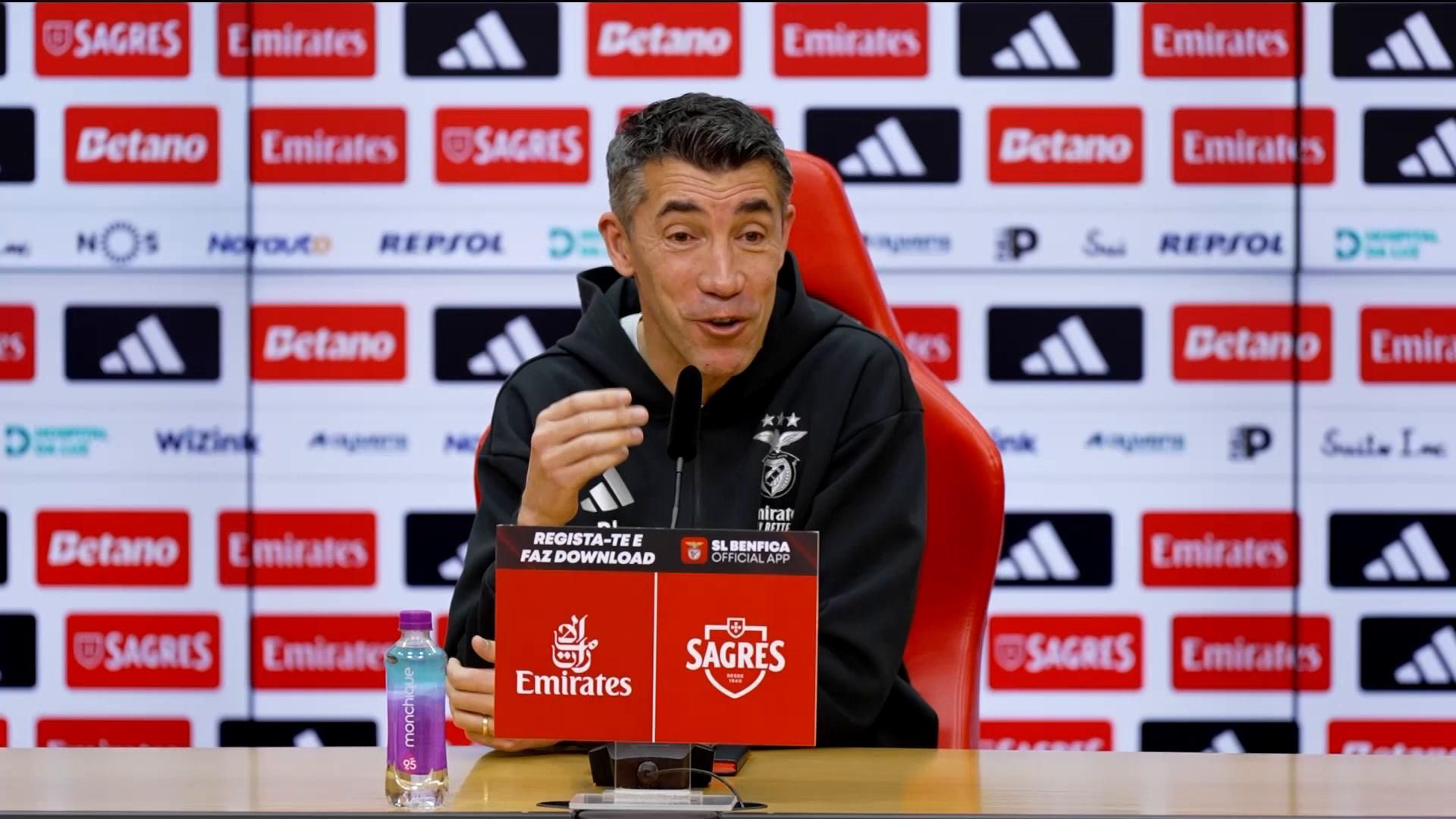 Os que não erram no sofá e a titularidade de António Silva: tudo o que disse Bruno Lage