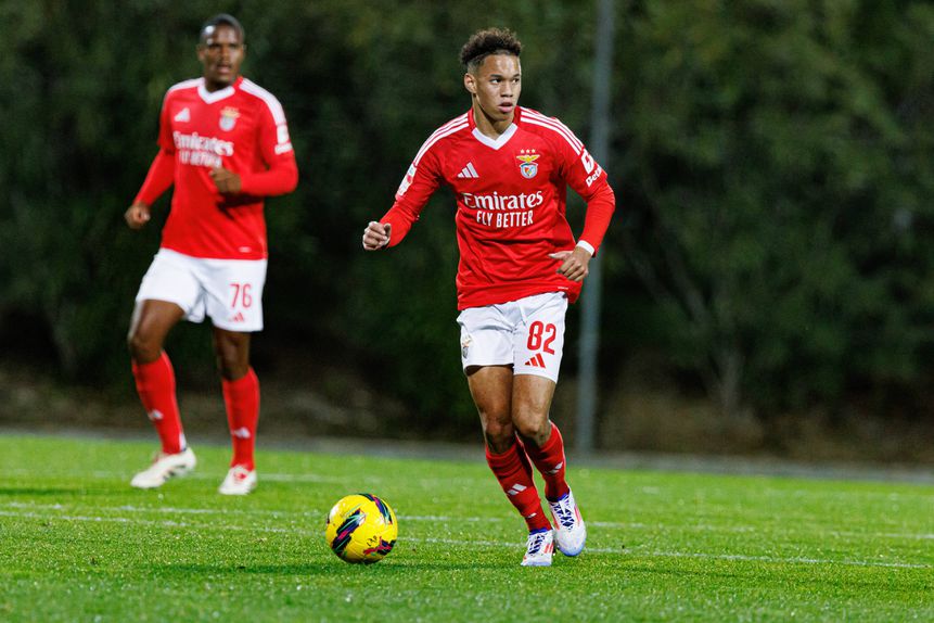 Diogo Spencer, jovem lateral-direito, a atuar na equipa B do Benfica