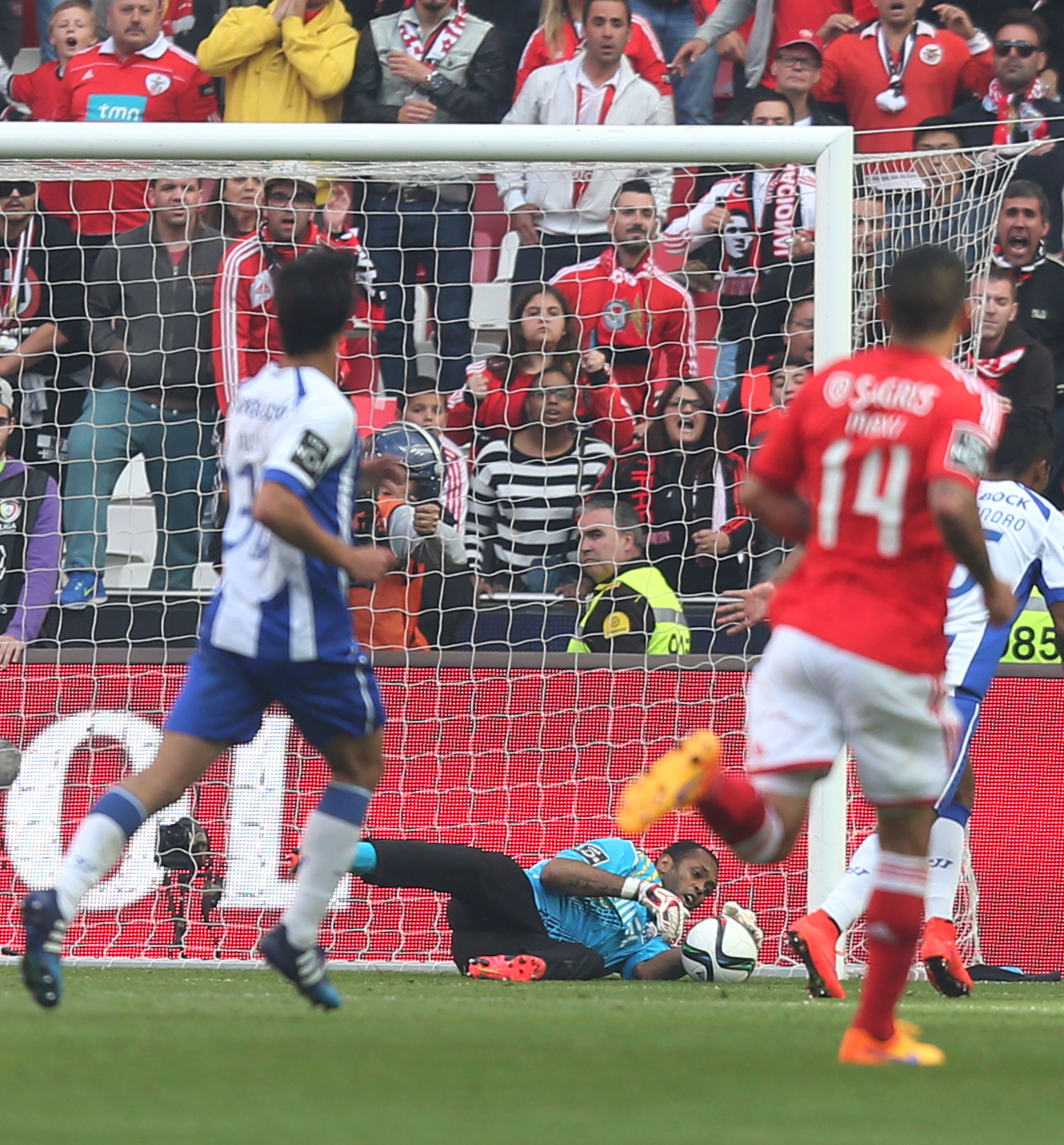 7.º Helton (FC Porto), 17 jogos, 0 golos. Foto A BOLA