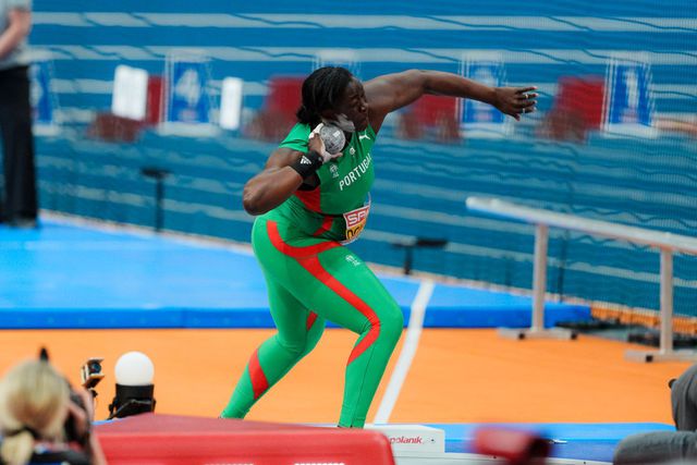 Auriol Dongmo conquista prata em Berlim