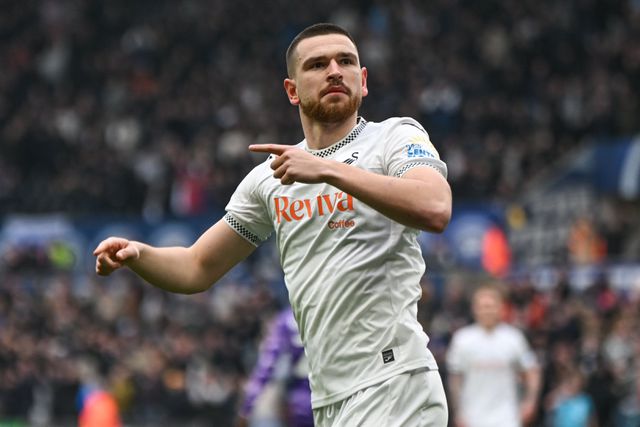 Zan Vipotnik é o melhor marcador do Championship com 19 golos pelo Swansea, de Vítor Matos - Foto: Swansea