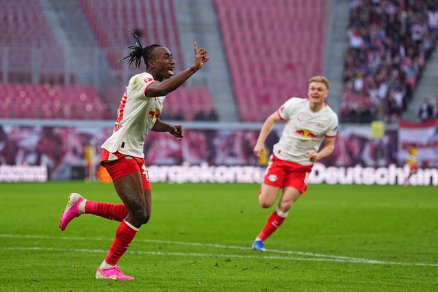 Yan Diomande tem sido uma das grandes figuras do Leipzig e da Bundesliga