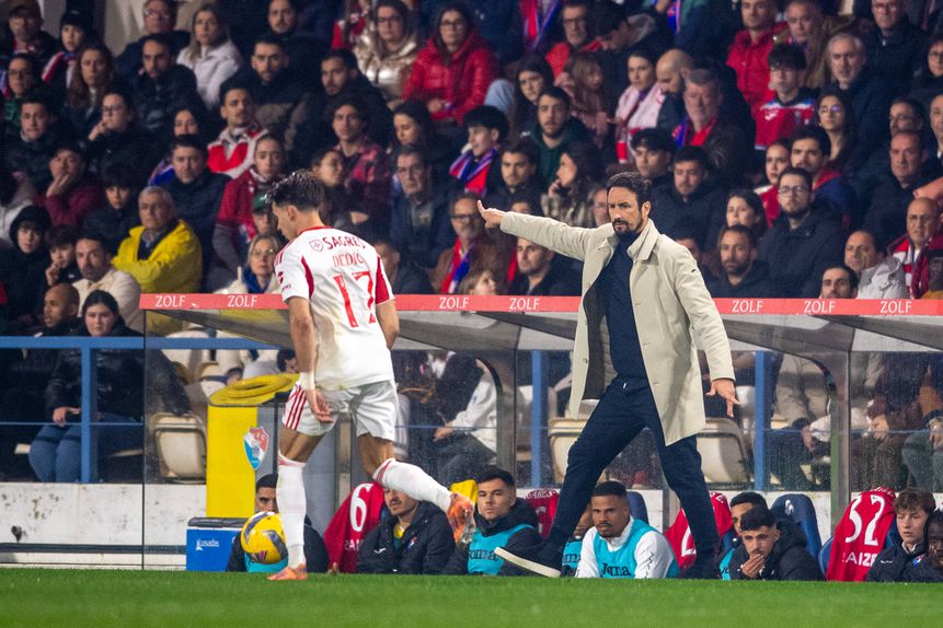 César Peixoto quer quebrar ciclo de duas derrotas na partida com o Estrela da Amadora - Foto: IMAGO