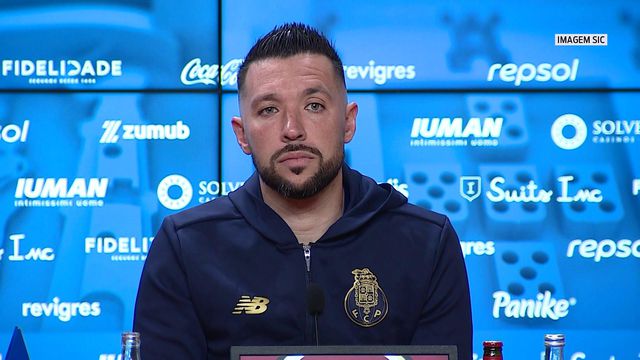 Farioli comenta elogios de Thiago Silva