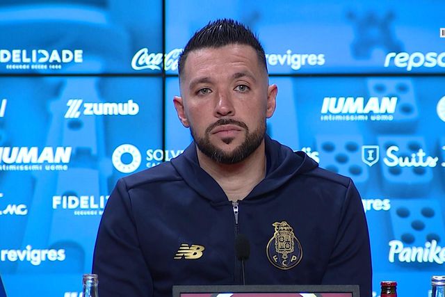 Farioli comenta elogios de Thiago Silva