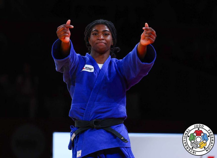 Taís Pina celebra a vitória em Linz      Fotografia Gabriela Sabau/IJF