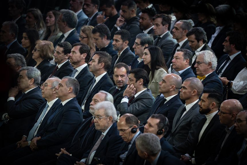 André Villas-Boas, Frederico Varandas e Rui Costa aquando da tomada de posse de Pedro Proença como presidente da FPF — Foto: ANDRÉ CARVALHO
