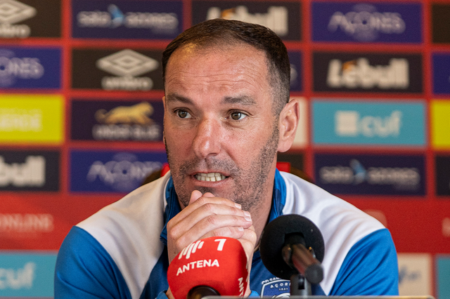 Petit, treinador do Santa Clara. -Foto: SANTA CLARA