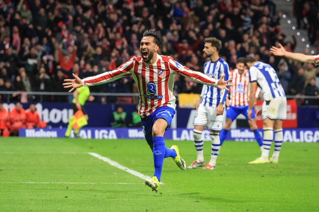 Nicolás González bisou no regresso aos relvados no Atlético Madrid-Real Sociedad
