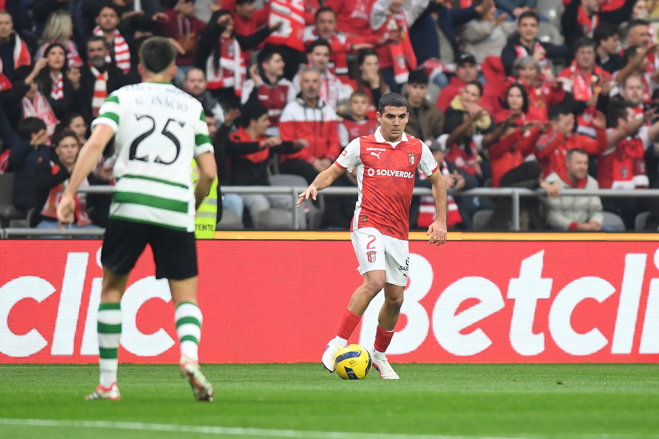 Victor Gómez em ação no jogo entre o SC Braga e o Sporting  - Foto: Rogério Ferreira/Kapta+
