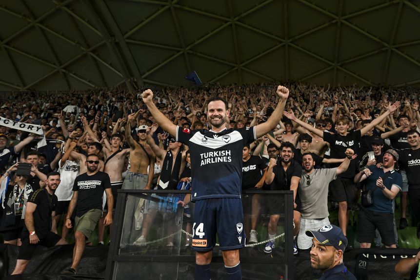 Juan Mata, antigo capitão do Manchester United, a celebrar um golaço pelo Melbourne