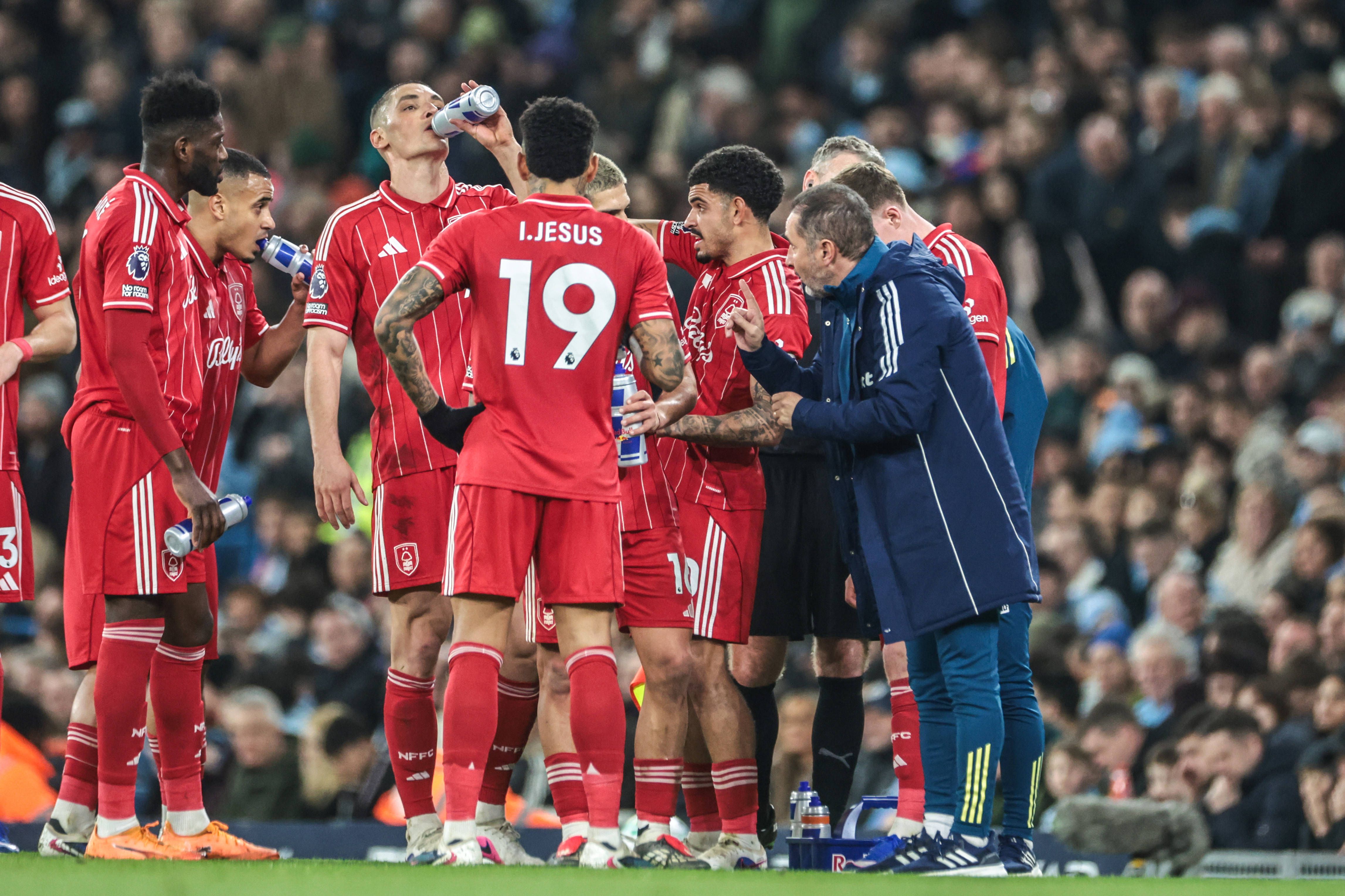 O Nottingham Forest sabem bem o que é a descida aos infernos e esta temporada volta a estar numa posição de risco - FOTO: Imago