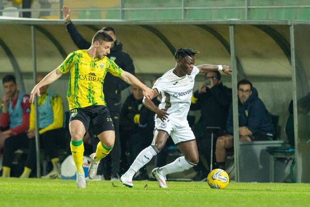 Vídeo: falhanço incrível no Santa Clara-P. Ferreira