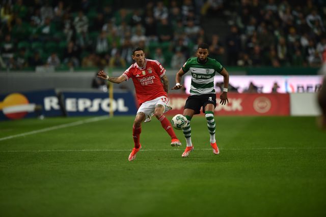 Benfica: Di María agradece apoio dos adeptos em Alvalade