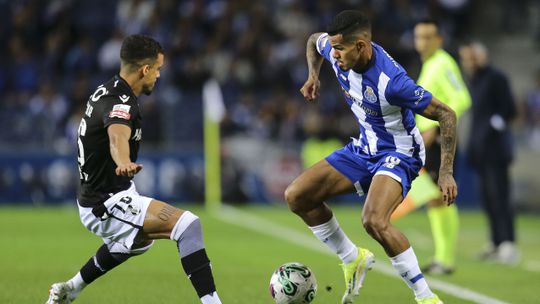 Vídeo: Galeno redime-se do autogolo e reduz a desvantagem no Dragão