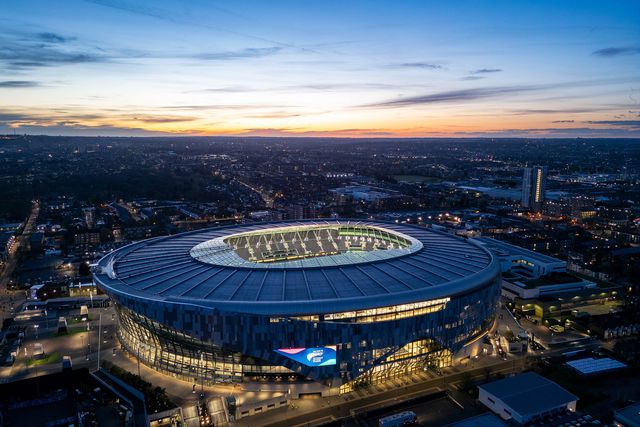 Homem morre esfaqueado junto ao estádio do Tottenham
