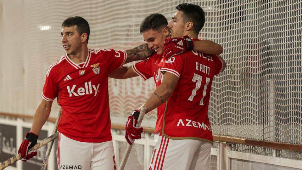 Benfica vence SC Tomar e mantém distância para o topo da classificação