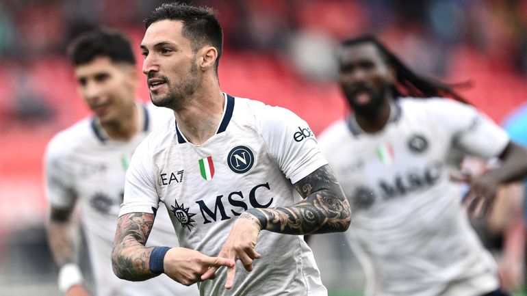 Serie A: Nápoles vence em Monza e sobe a lugares europeus