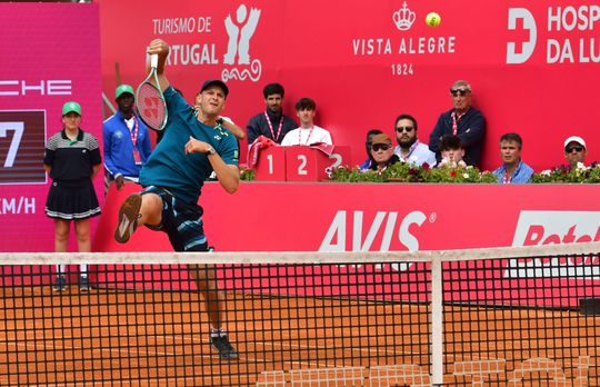 Estoril Open: Hurkacz vence a final em menos de uma hora e meia